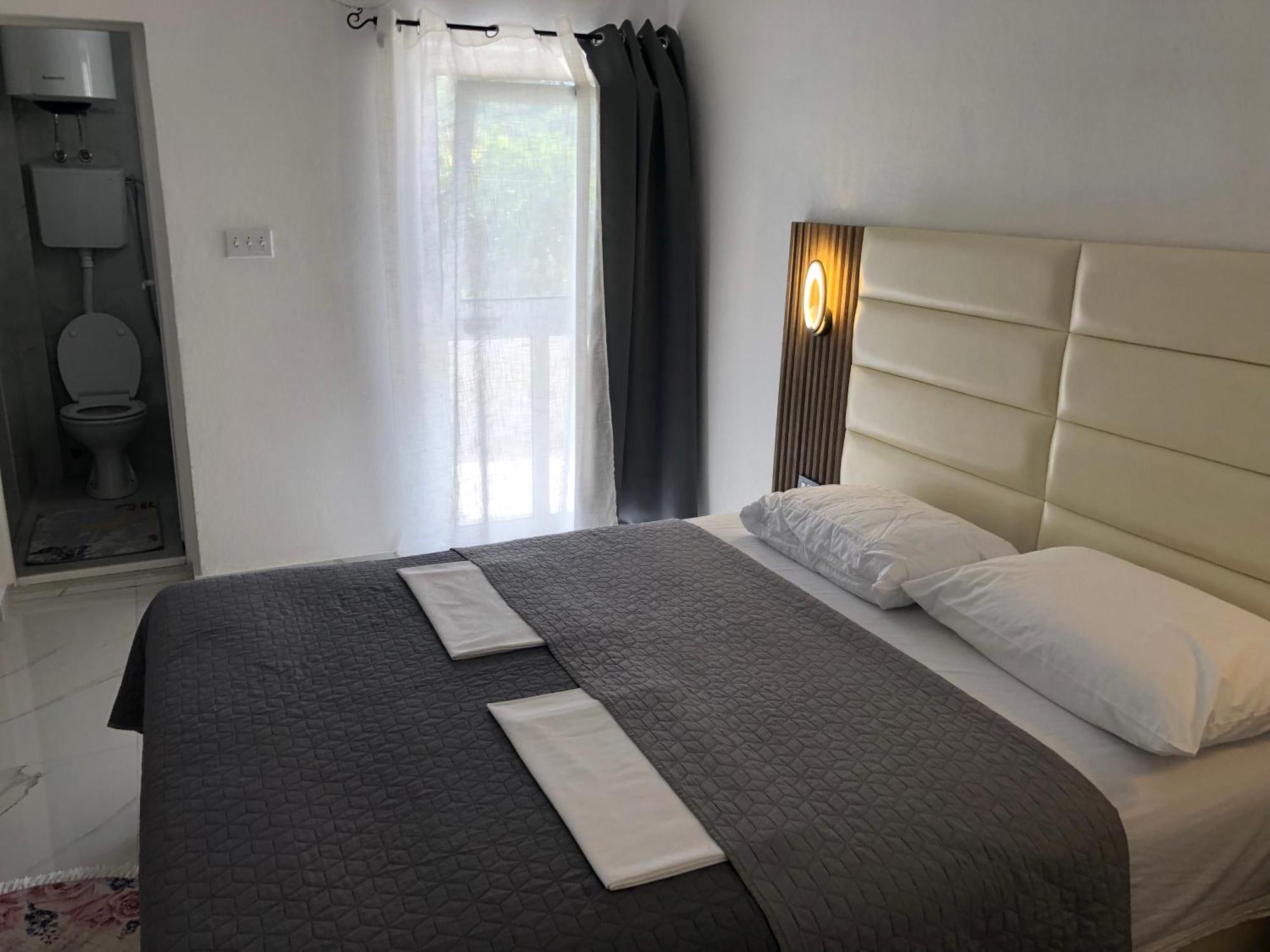 Rejhan Totti Ulcinj Exterior photo