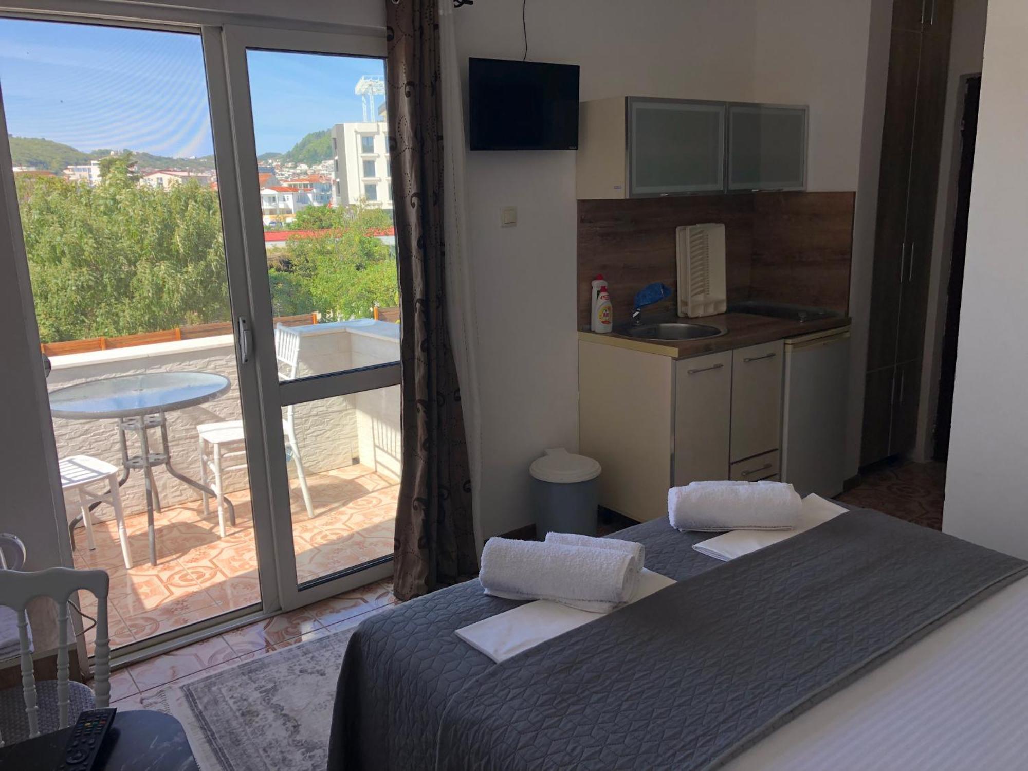 Rejhan Totti Ulcinj Exterior photo